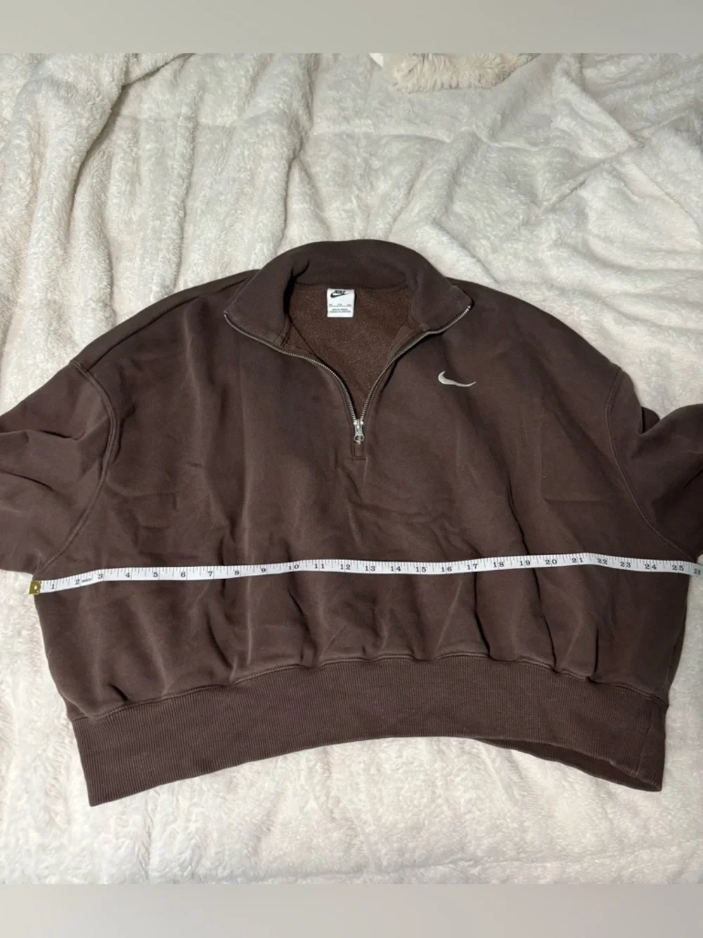 Nike Women's Chocolate Brown Quarter-Zip Cropped Plus Sweatshirt